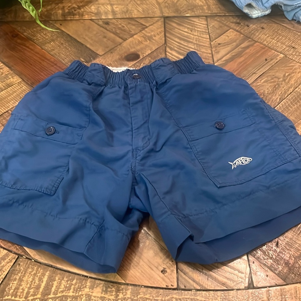 AFTCO Men’s Shorts size 28 in Navy.